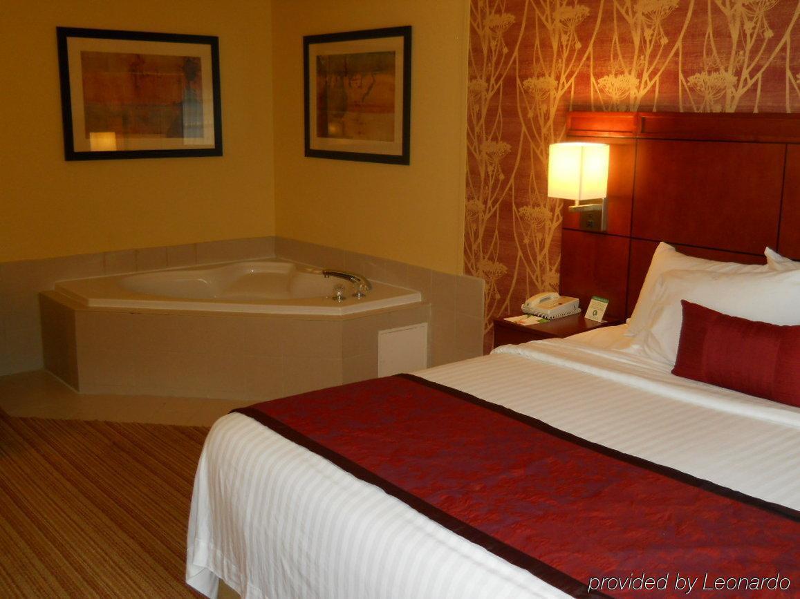 Holiday Inn Express Tifton By Ihg Oda fotoğraf