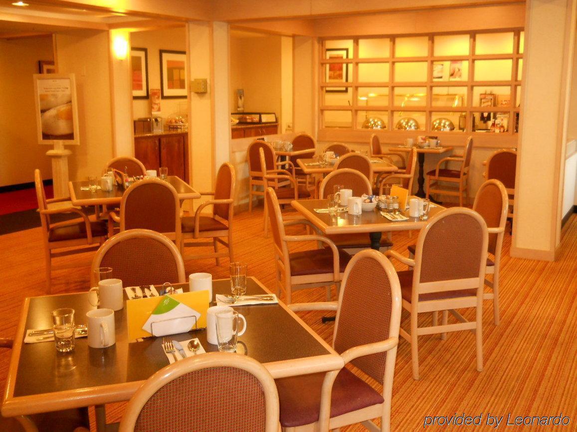 Holiday Inn Express Tifton By Ihg Restoran fotoğraf