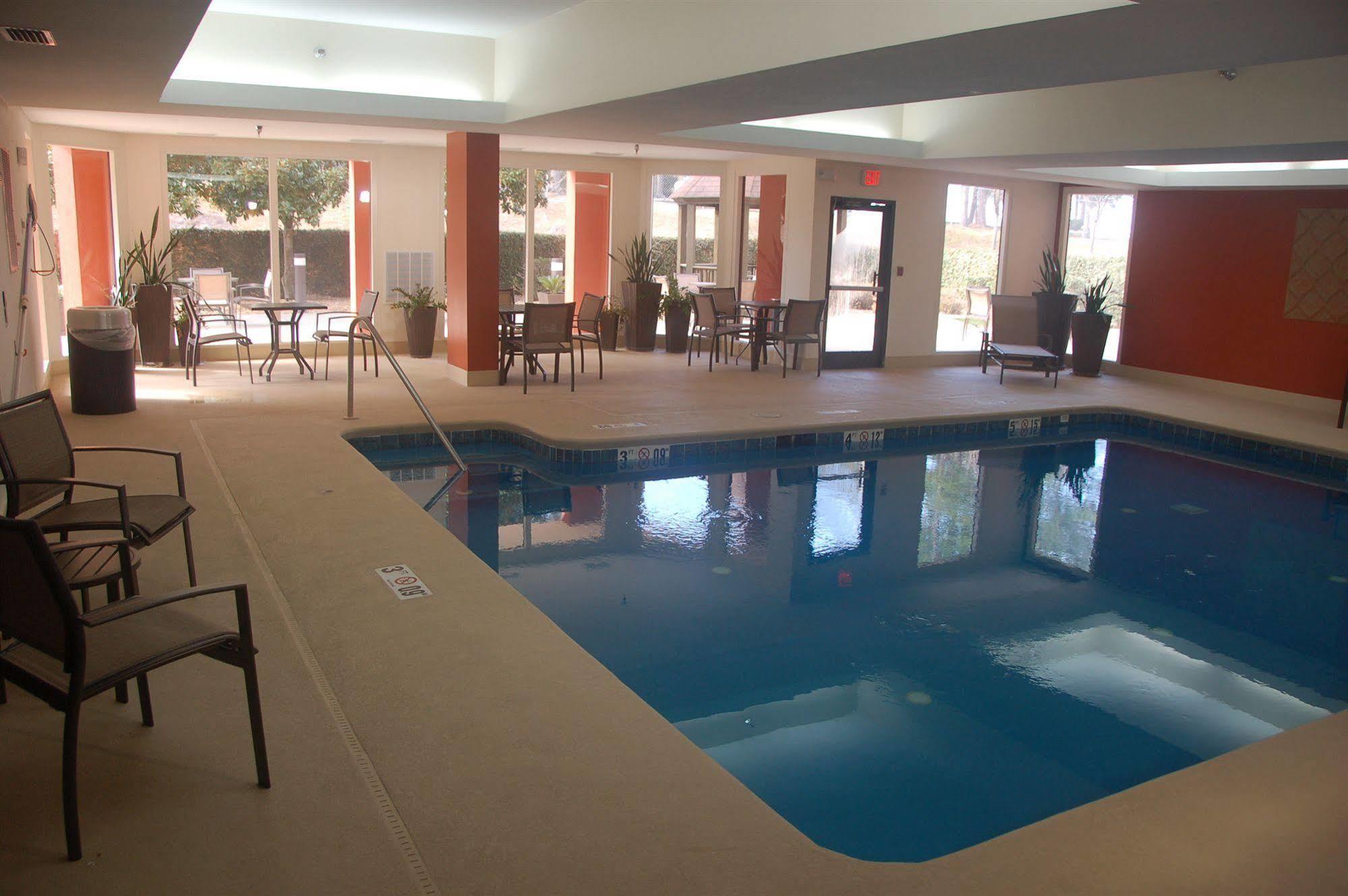 Holiday Inn Express Tifton By Ihg Dış mekan fotoğraf